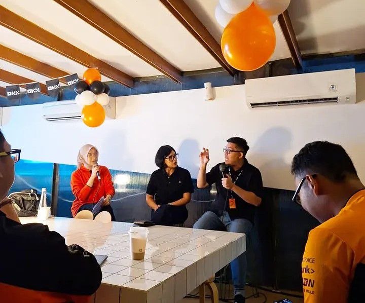 MC Acara Talkshow